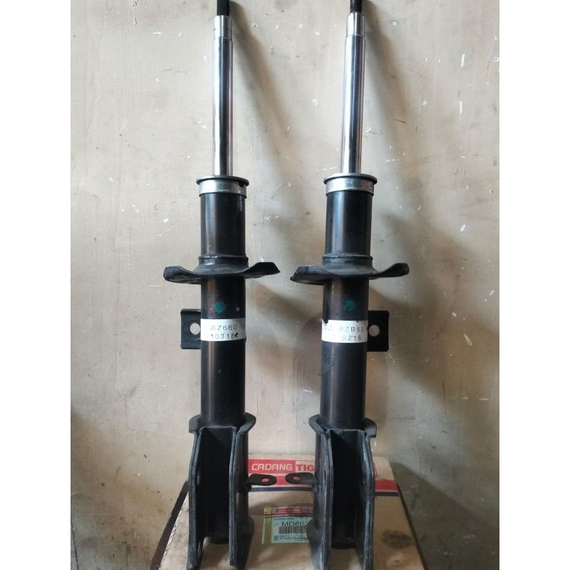 Shockbreaker Sigra Calya depan original