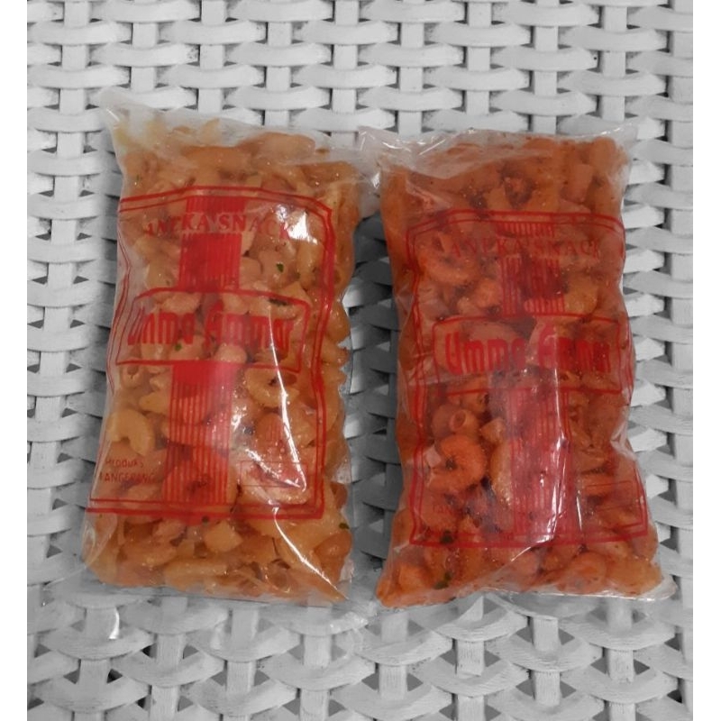 

Makaroni original dan pedas daun jeruk 85 gram/cemilan makaroni goreng/cemilan murah