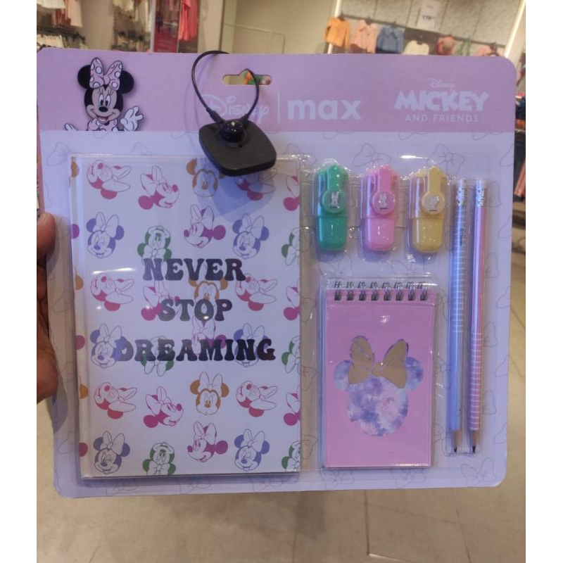 

Max Fashion X Mickey Stationery Kit