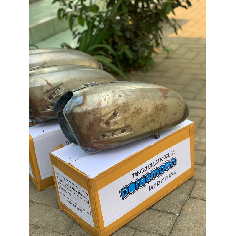 Paket Tangki CB Doraemon Set Emblem Tangki CB100 K2 Full Press Doraemon Made in Kudus