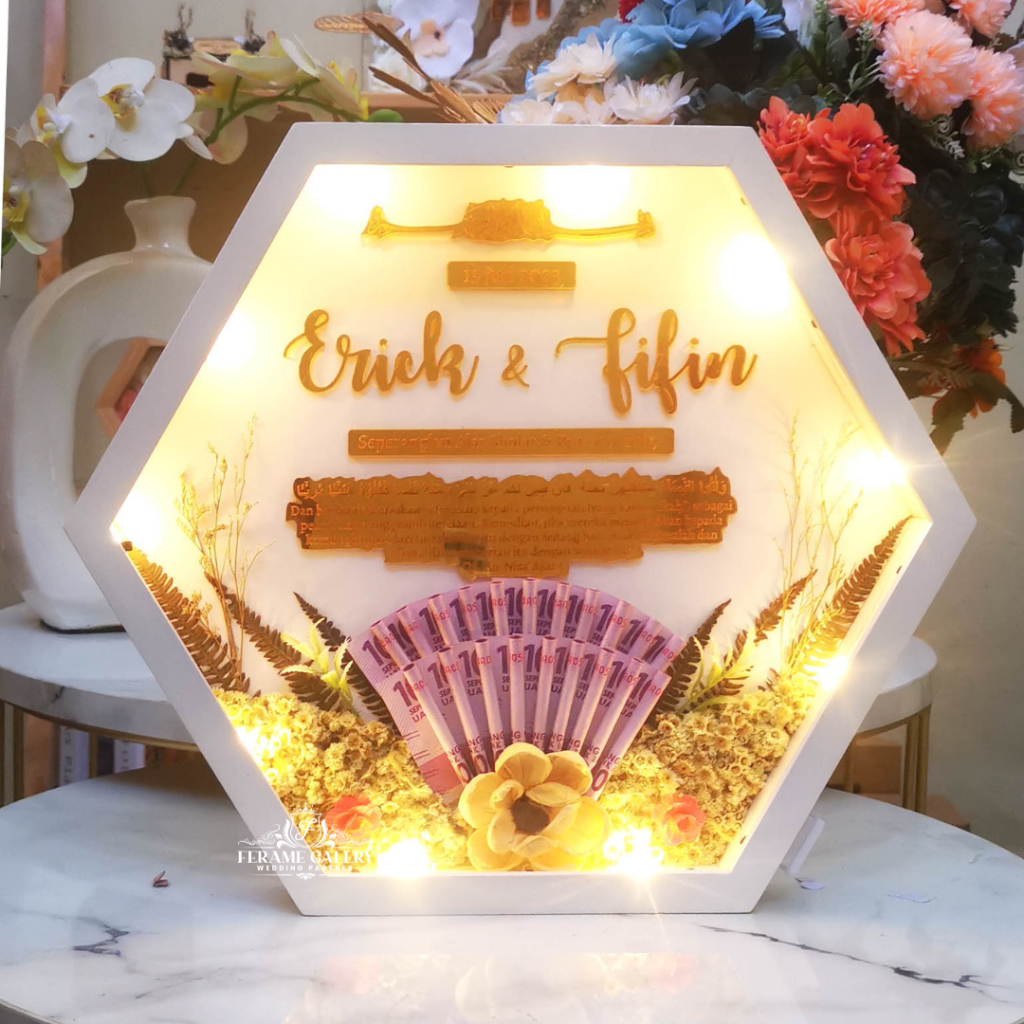 Mahar Pernikahan Akrilik Timbul Bingkai Hexagonal 3D / Frame Mahar Rustic