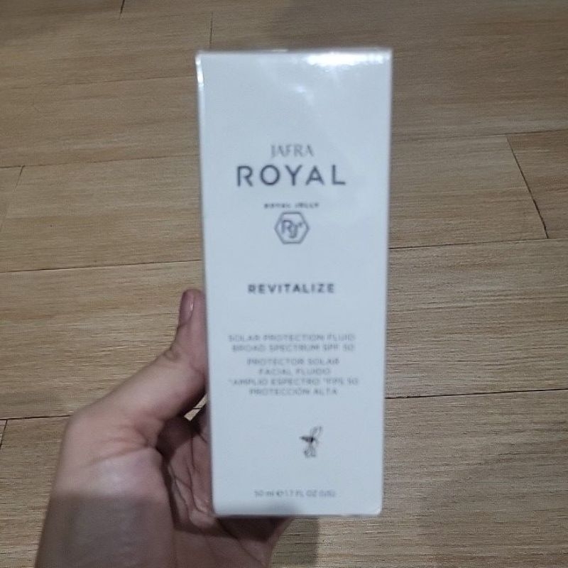 Revitalize Jafra solar protection SPF 50