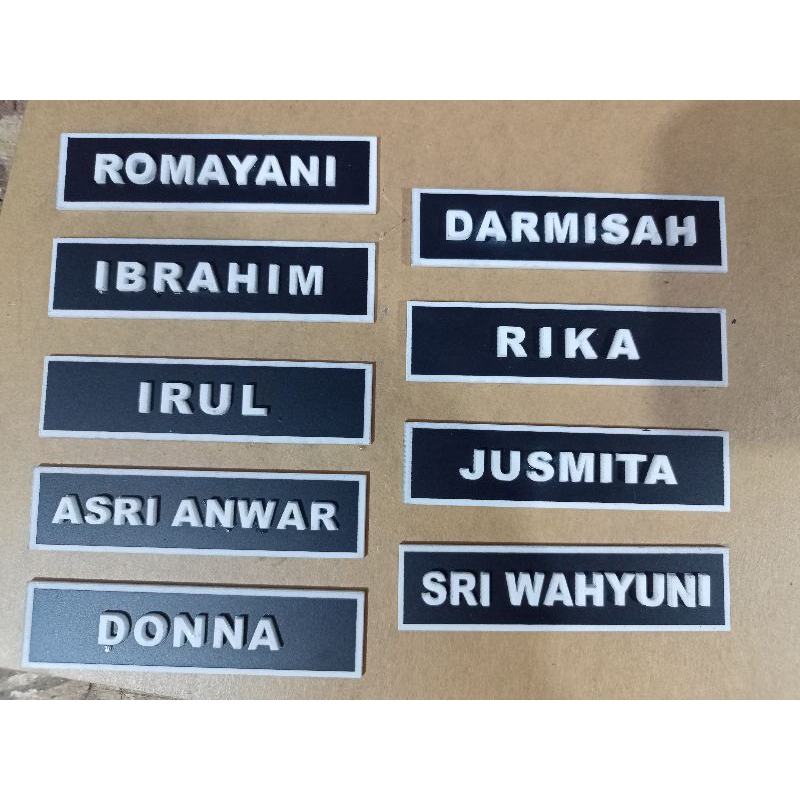 

Name tag Papan Nama Akrilik Timbul