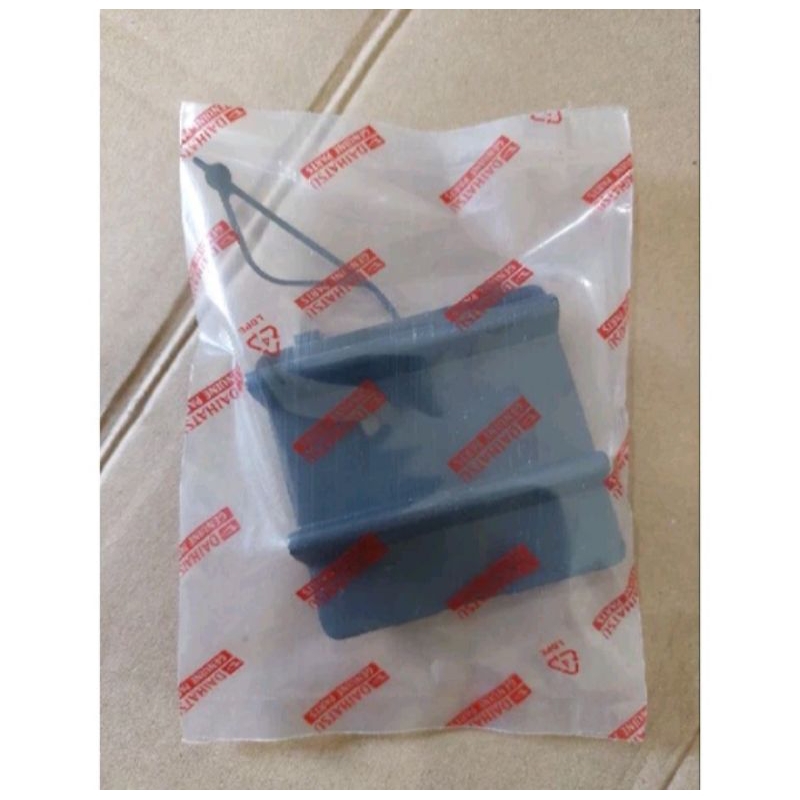tutup bumper depan daihatsu grand max