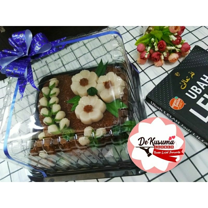 

Wajik dan Tetel Hias