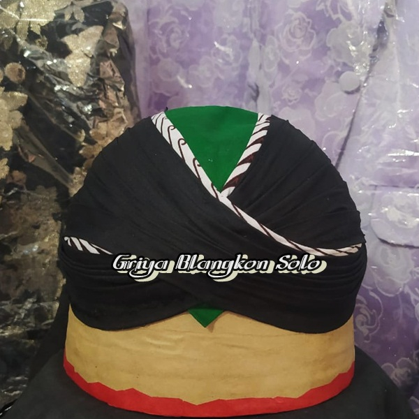 Blangkon Jawa Model Sunan Lipat Hitam Kombinasi Hijau