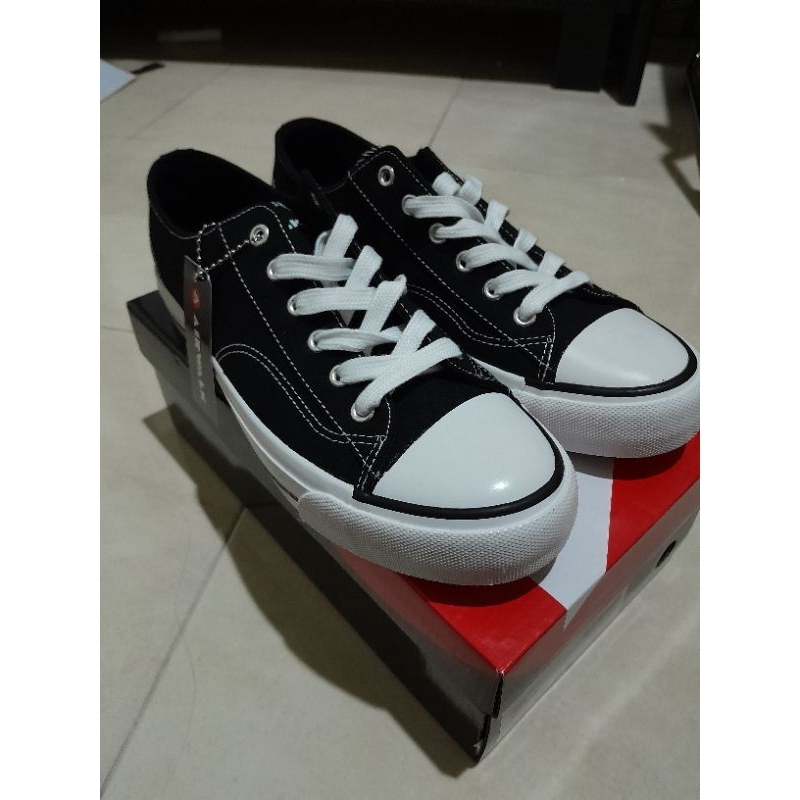 Preloved Airwalk Womens Hope Low Sneakers
