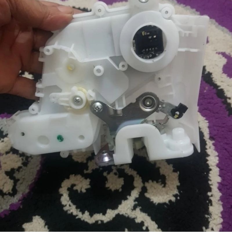 door lock pintu depan jazz RS 2008-2014 original Honda
