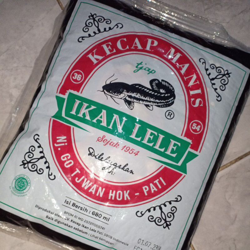 

KECAP MANIS IKAN LELE 680 ML / KECAP MANIS LELE 680 ML