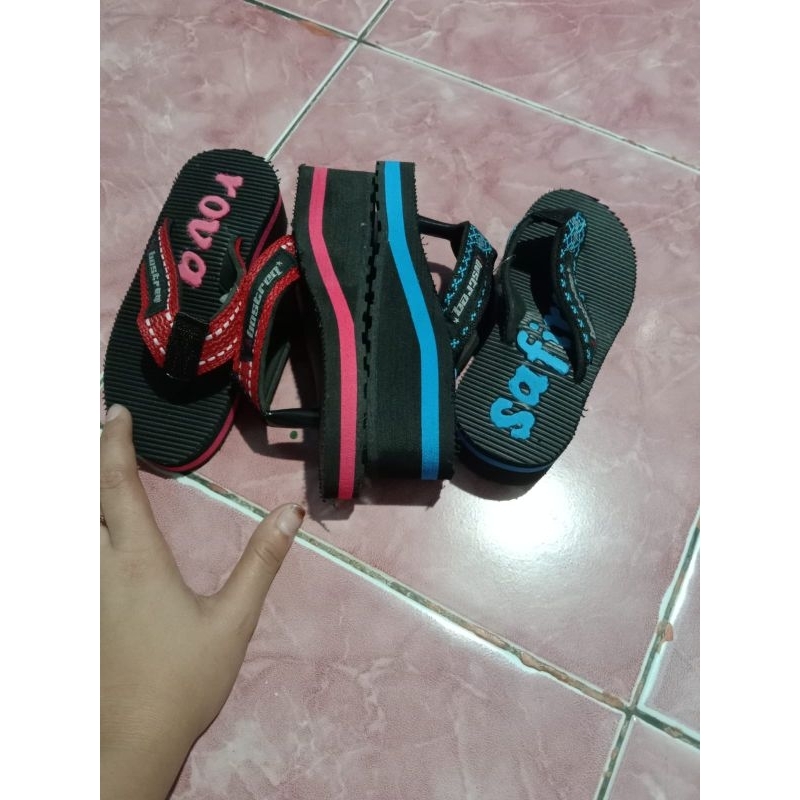 sandal gunung madura / sandal pakong (custom nama) max 8 karakteruntuk anak dan dewasa bahan garis