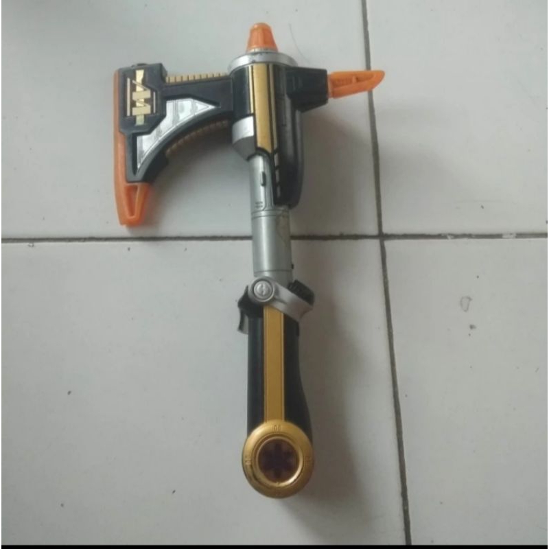 mainan dx power rangers titanium