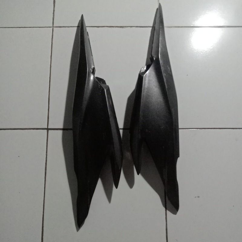 Cover body vario 125 old original kode KZR