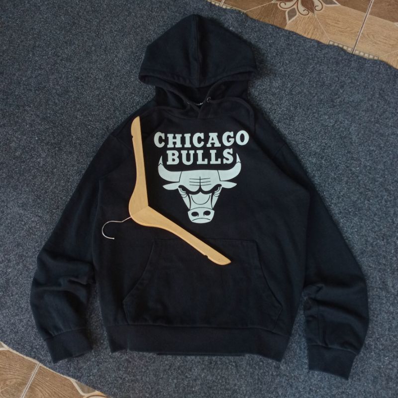 Hoodie Bulls Glow in The dark/Art bisa menyalah/ hoodie chicago bulls bigLogo original