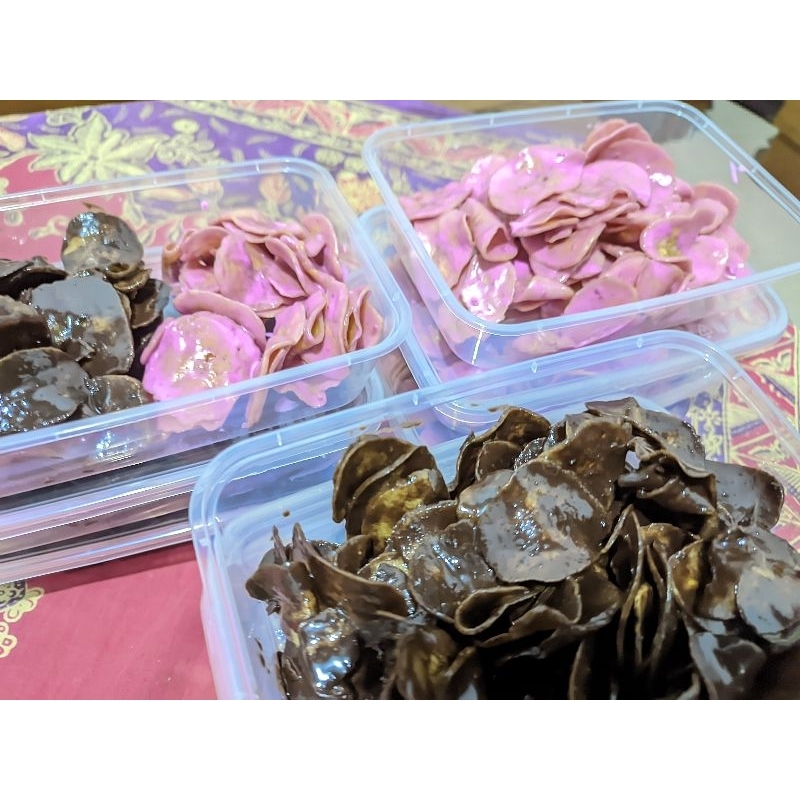 

keripik pisang coklat lumer varian rasa taro dan mix