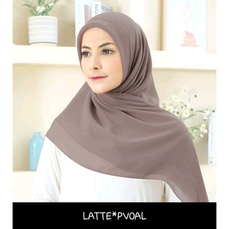 Bella square by Dara Hijab