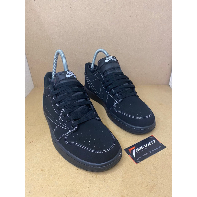 Nike X Travis Scott Black Phantom