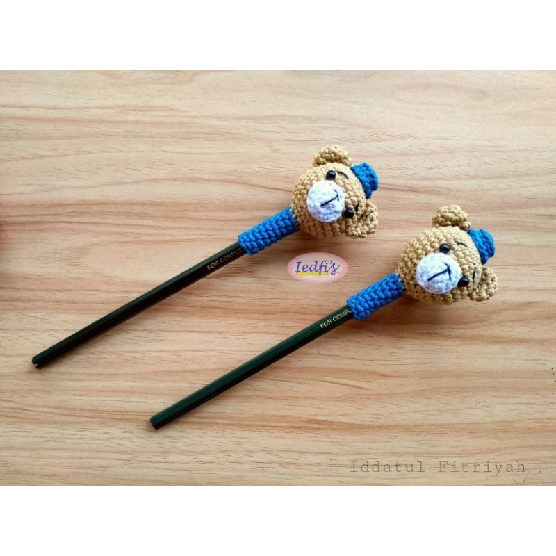 

Pensil Topper Beruang Topi