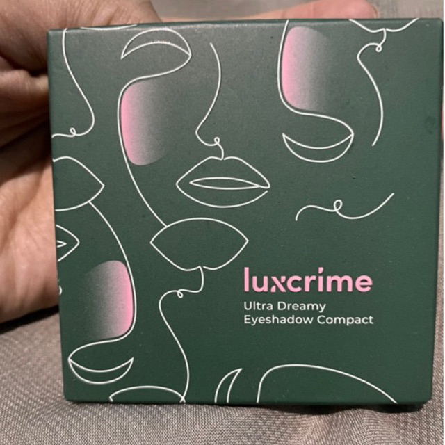Preloved Luxcrime Ultra Dreamy Eyeshadow Compact