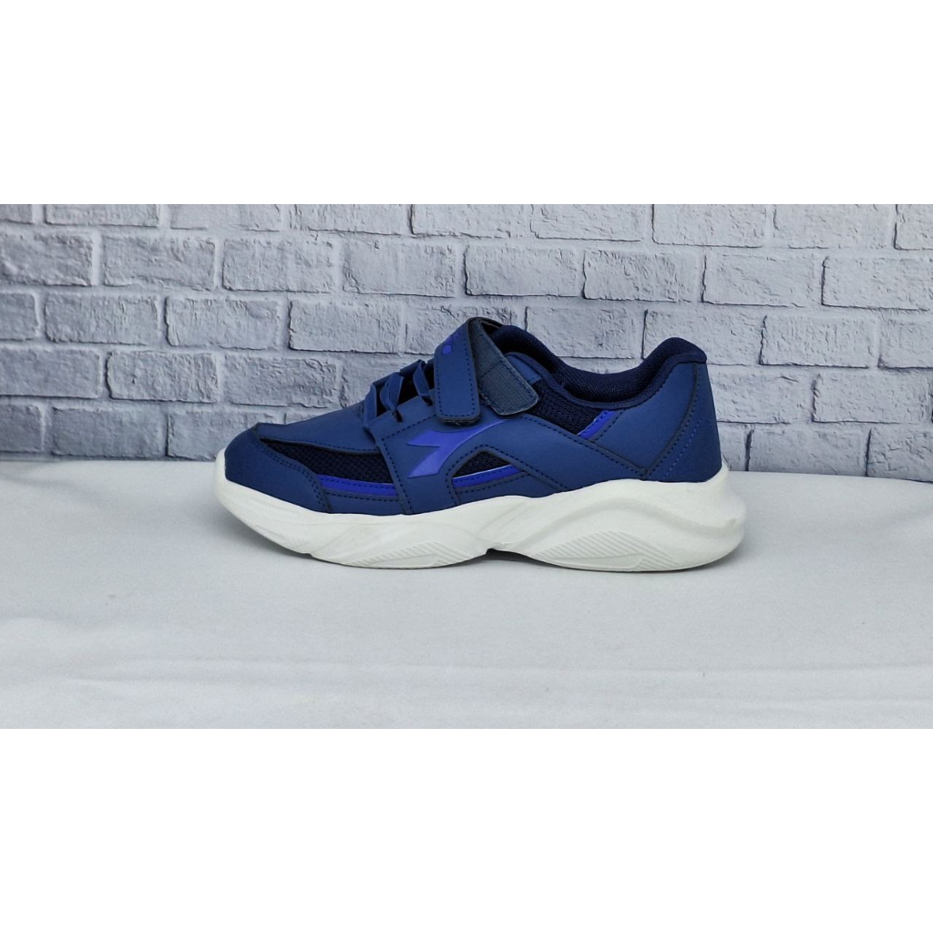 Sepatu Anak DIADORA EUGENE JR 100% ORIGINAL