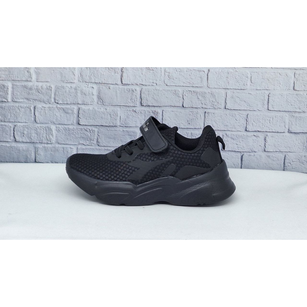 Sepatu Anak DIADORA FABI Kid'S Running Shoes Hitam 100% ORIGINAL
