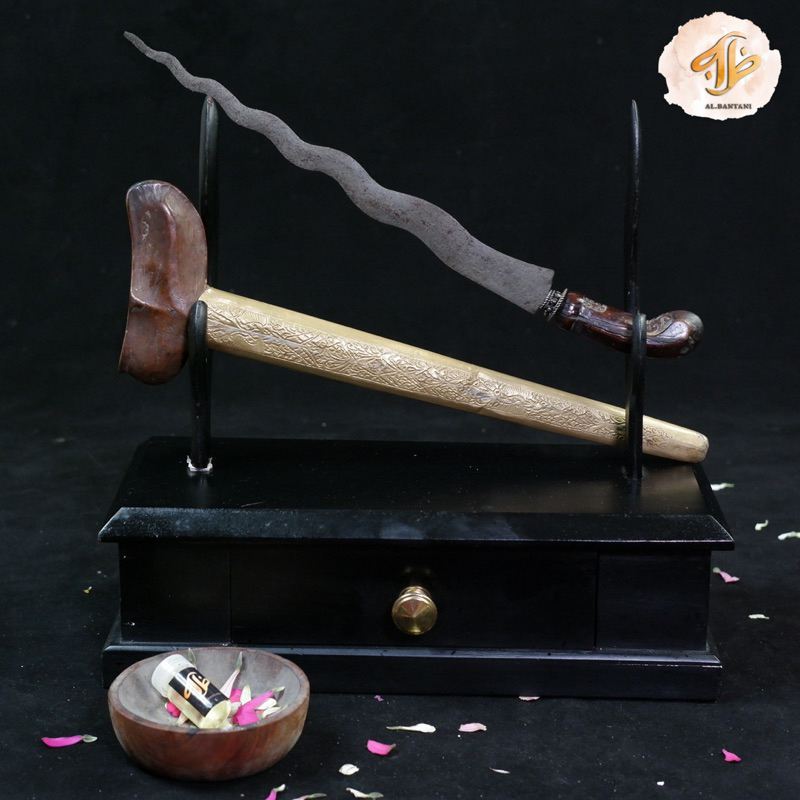Keris Cengkrong Luk 11 Wingit Langka Mojopahit