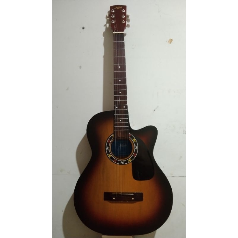 gitar akustik kapok