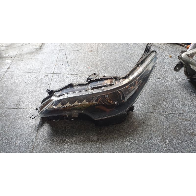 Headlamp toyota fortuner vrz
