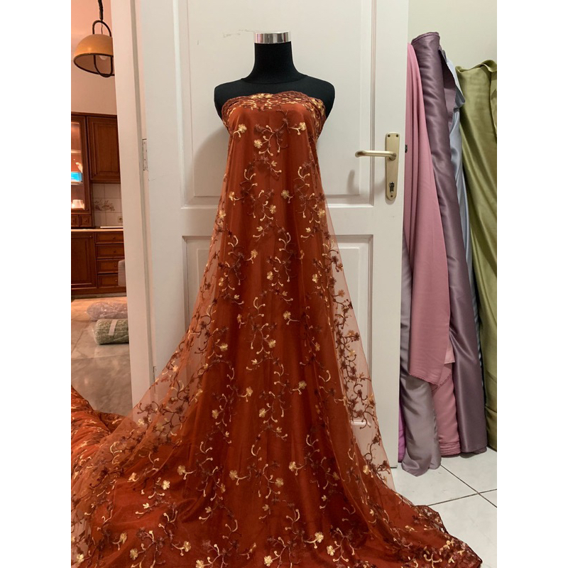 Kain Bahan Kebaya Brukat Brokat Tile Bordir Gardenia Warna terakota Teracota Merah Bata