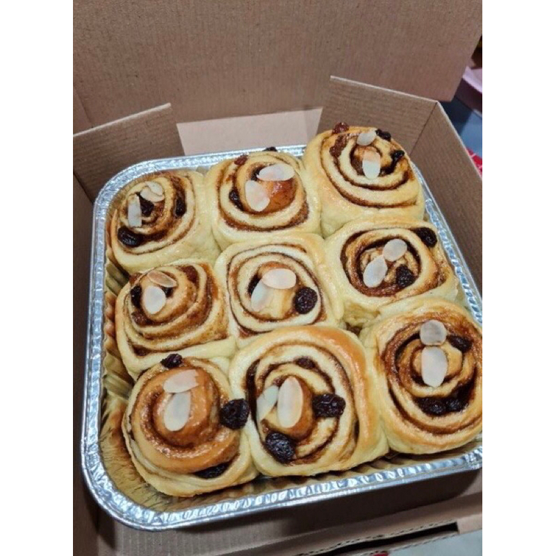 

CINNAMON ROLLS