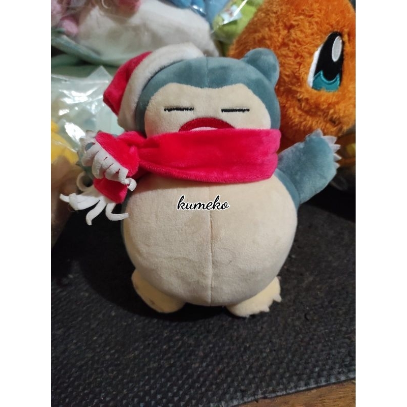 Boneka Snorlax natal