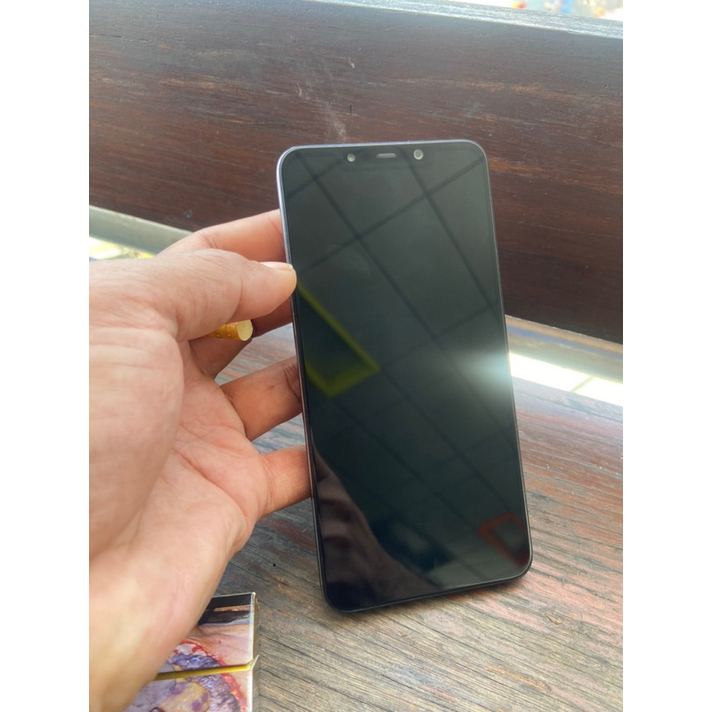 pocophone f1 matot