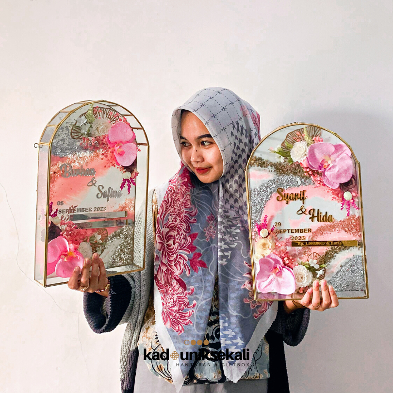 RESIN TYPE MAHAR WEDDING FRAME 3D DOME GLASS 42X27CM