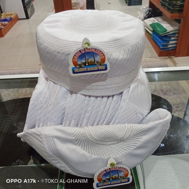 peci/kopiah/kopiah Madinah/madinah