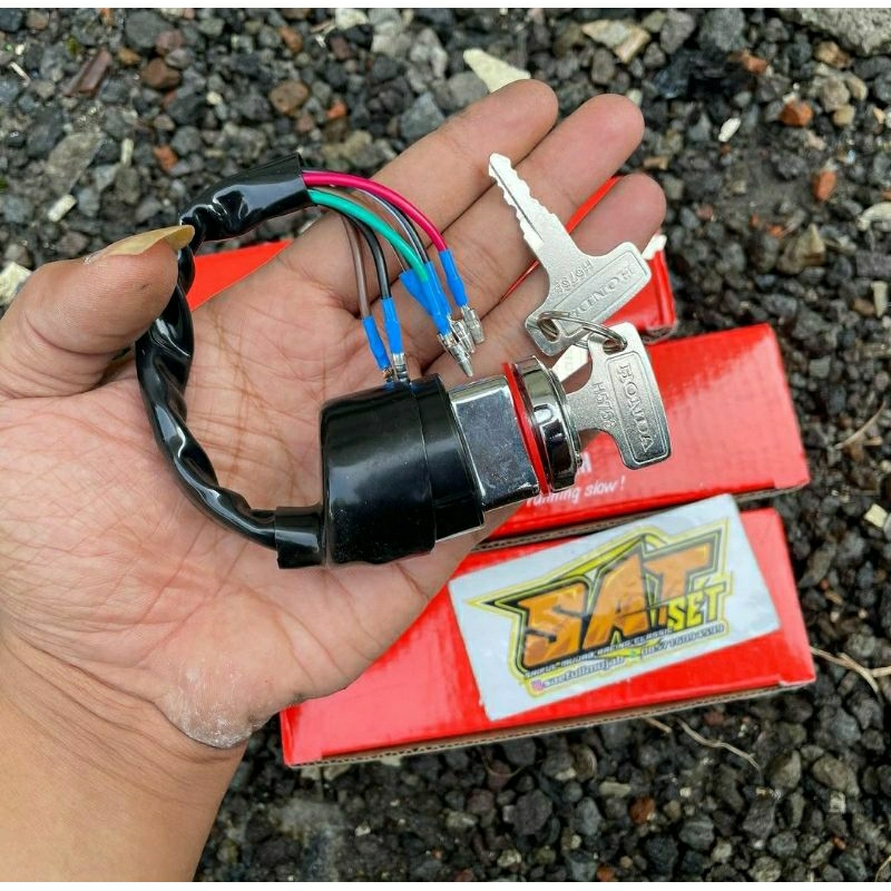 Kunci Kontak CB100 CB125 CB200 Import Model Ori