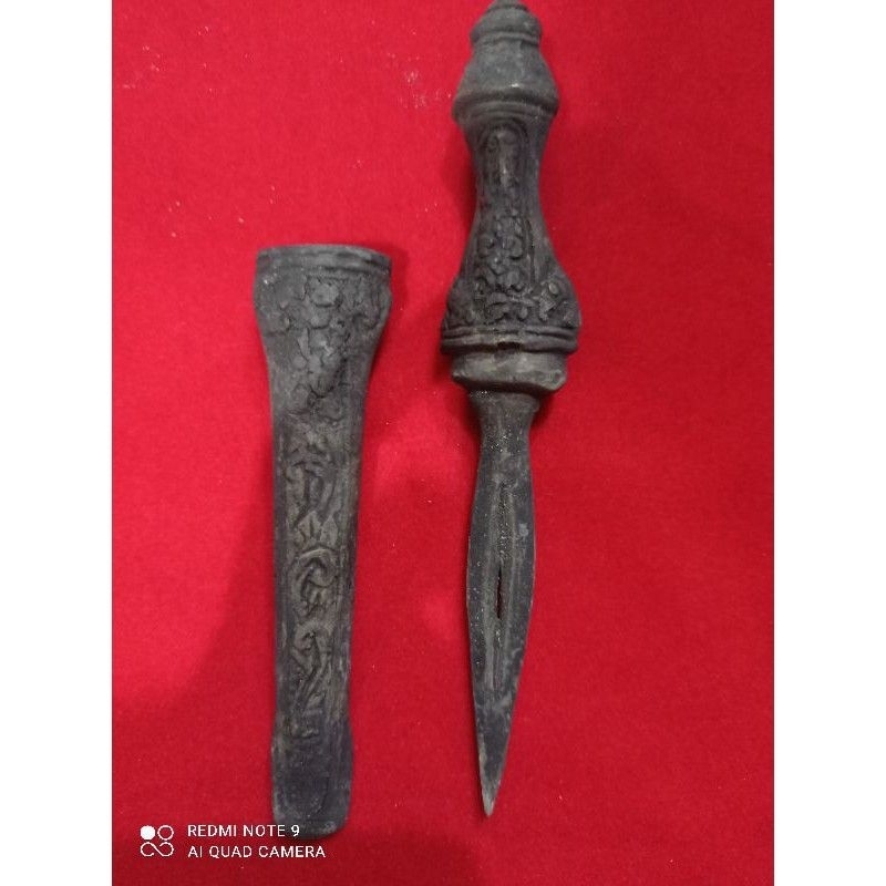 Pusaka Tumbak Kuno Kuningan Lawas