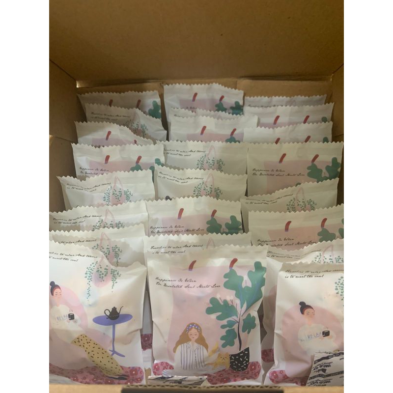 

Walnut Chocochips Cookies by ureshikuki (Paket Jumbo Box)