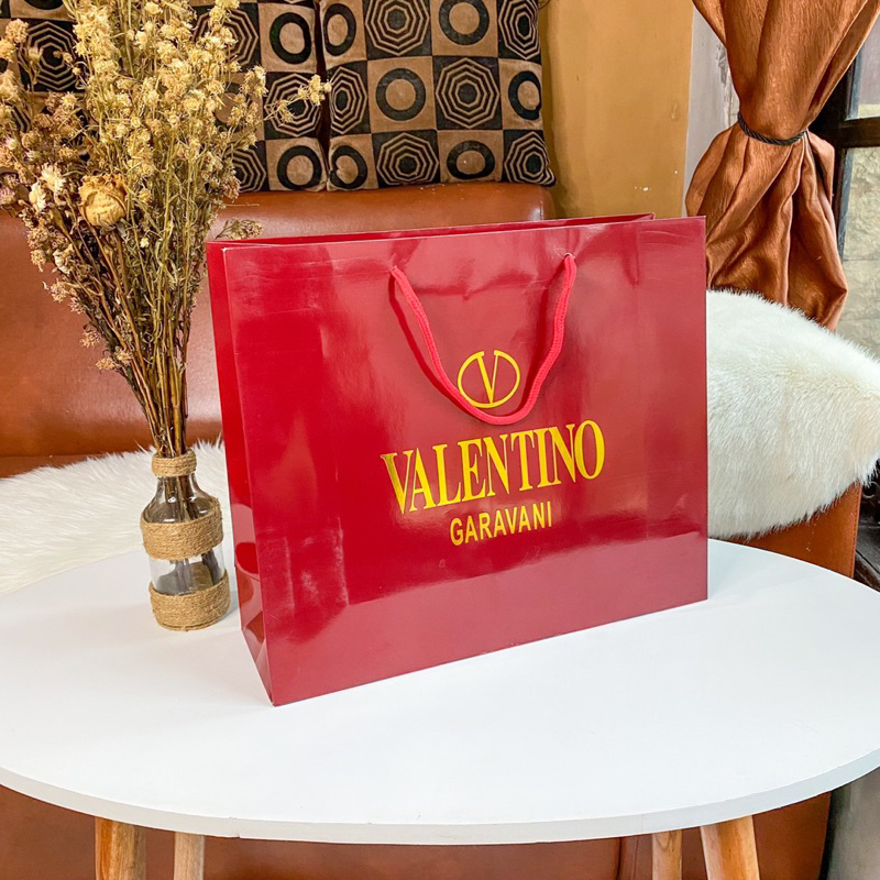 

Paper Bag Valentino Merah HQ Paperbag Flatshoes Brand High Quality