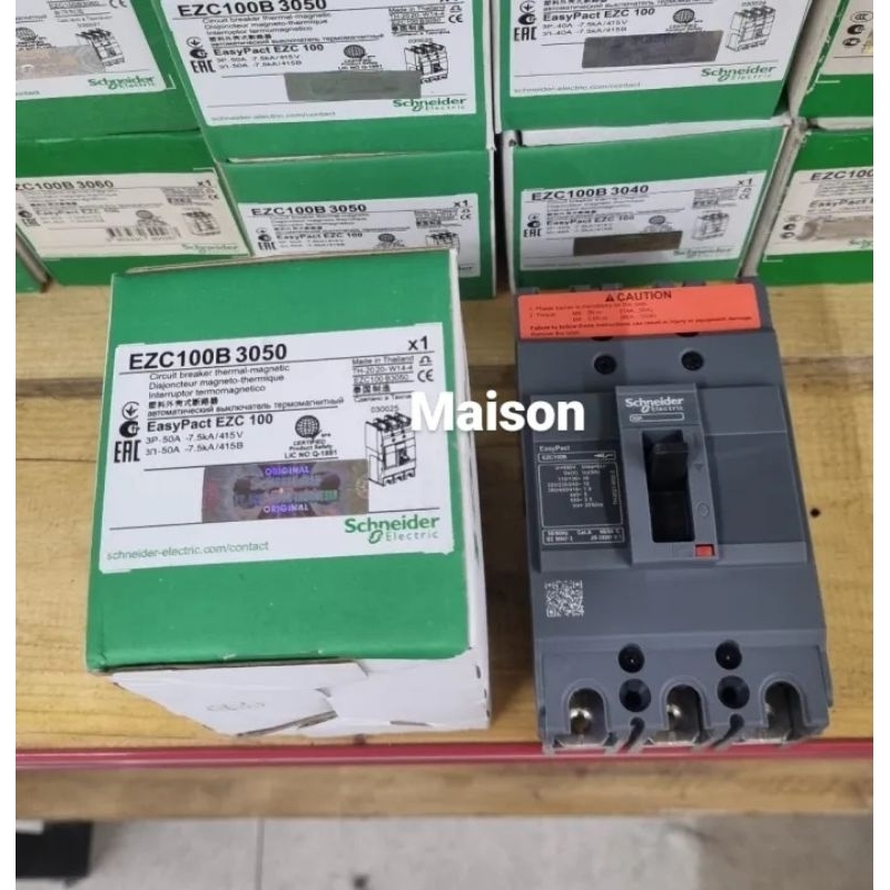MCCB Breaker 3P 50A EZC100B3050 mccb 50A 3P