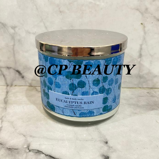 BATH & BODY WORKS THREE WICK CANDLE / LILIN EUCALYPTUS RAIN