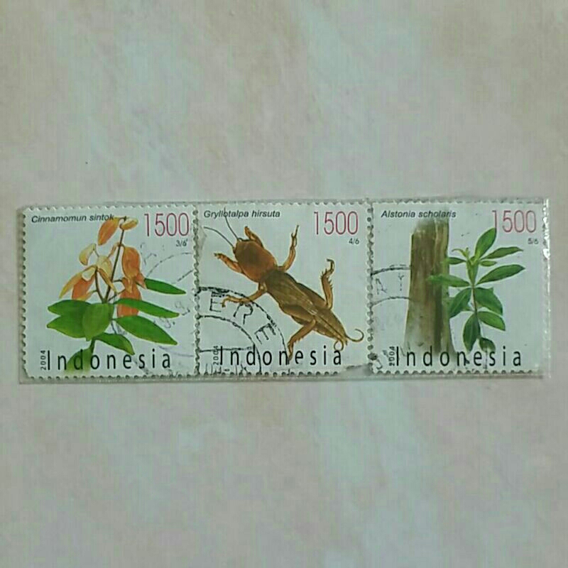 

(AB) Perangko Indonesia 2004 Cinta Puspa dan Satwa Set 3pcs Used