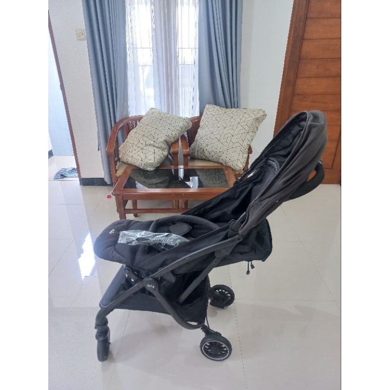 preloved joie tourist