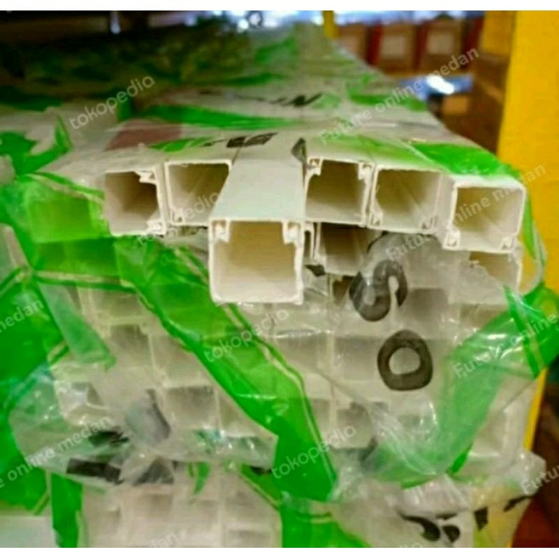 Kabel Ducting Niso PSD 19x39mm putih Panjang 1,7Meter tidak berlubang pelindung kabel dekorasi rumah