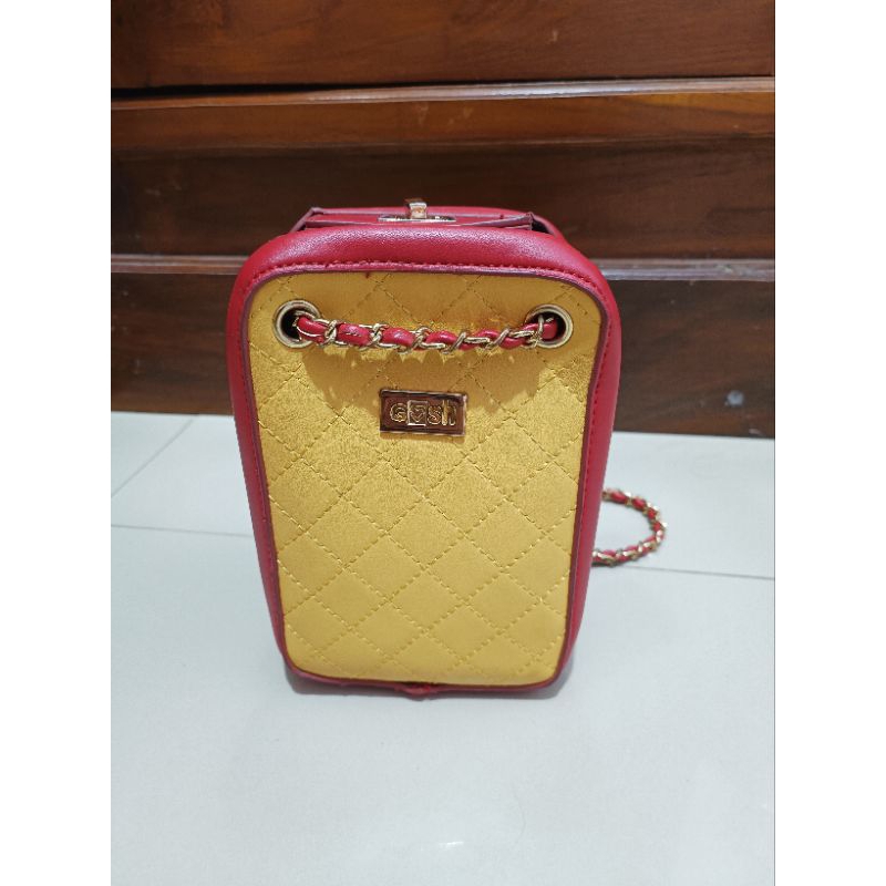 PRELOVED GOSH // TAS SELEMPANG GOSH