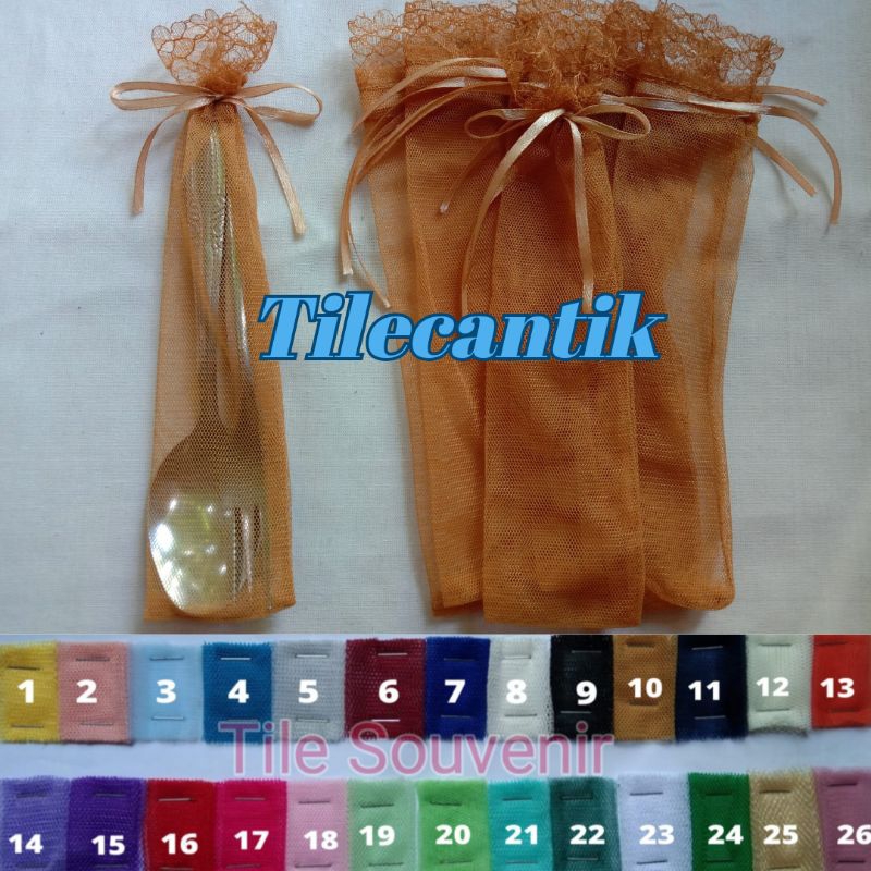 tile sendok garpu / bungkus tile/ bungkus souvenir/ kemasan tile/ kemasan souvenir/ tilecantik