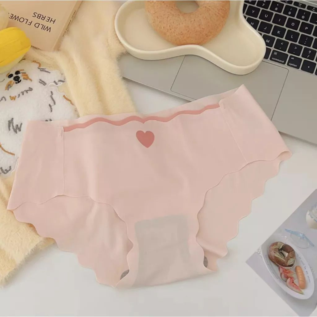 CELANA DALAM WANITA SEAMLESS PREMIUM QUALITY MOTIF LOVE CD71