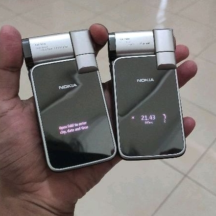 2 unit Nokia N93i Minus LCD Dalam