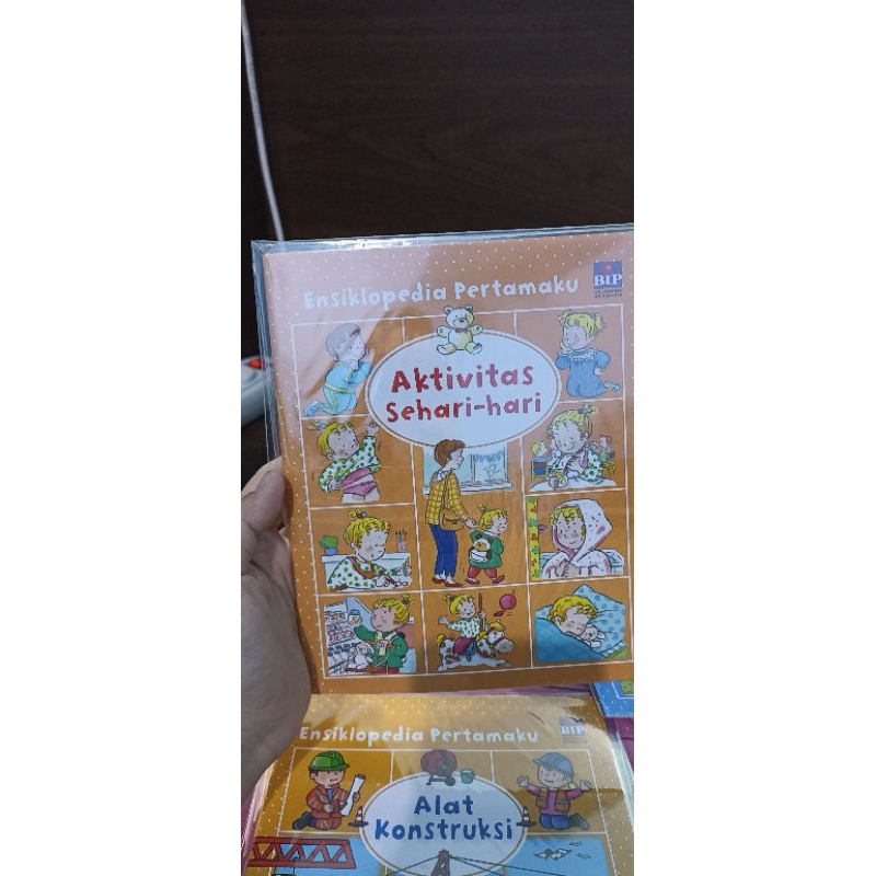 

Ensiklopedia Pertamaku