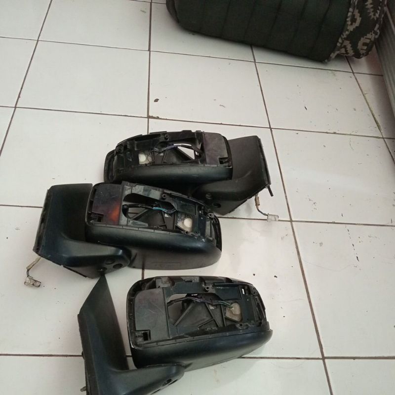 spion Mitsubishi Mirage manual