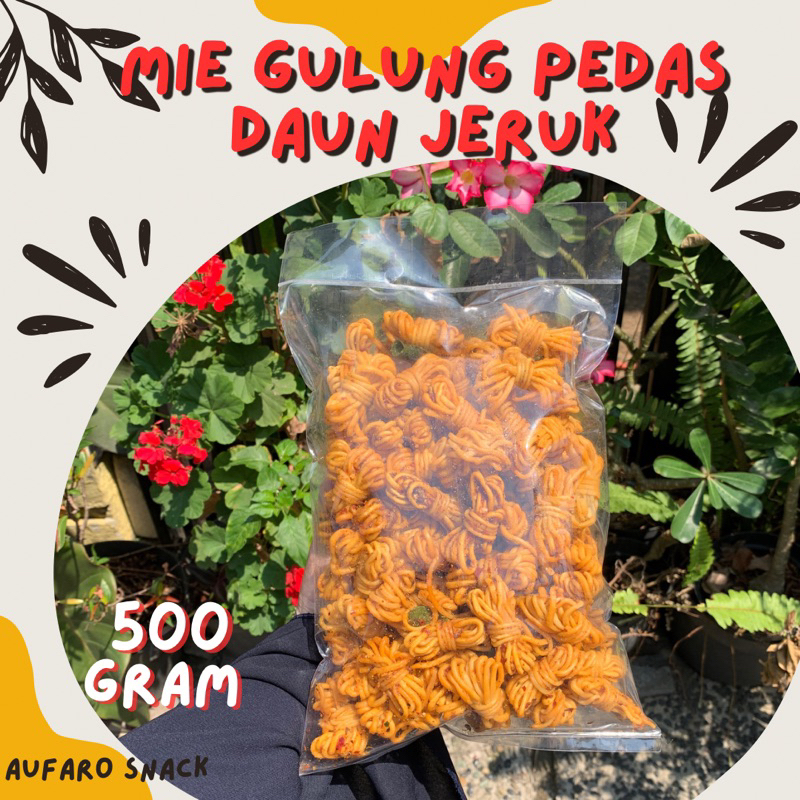 

MIE GULUNG PEDAS DAUN JERUK 500 GRAM MI CIKRUH AUFARO SNACK
