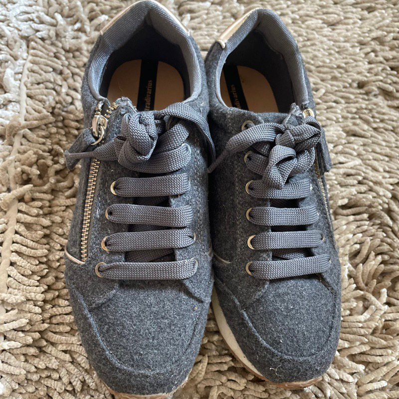 SNEAKERS STRADIVARIUS SIZE 37 [PRELOVED] BOLEH NEGO
